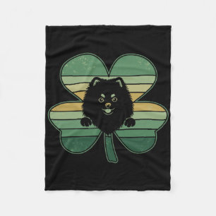 Retro Pomeranian Hund Shamrock Patricks Dag Kvinno Fleecefilt