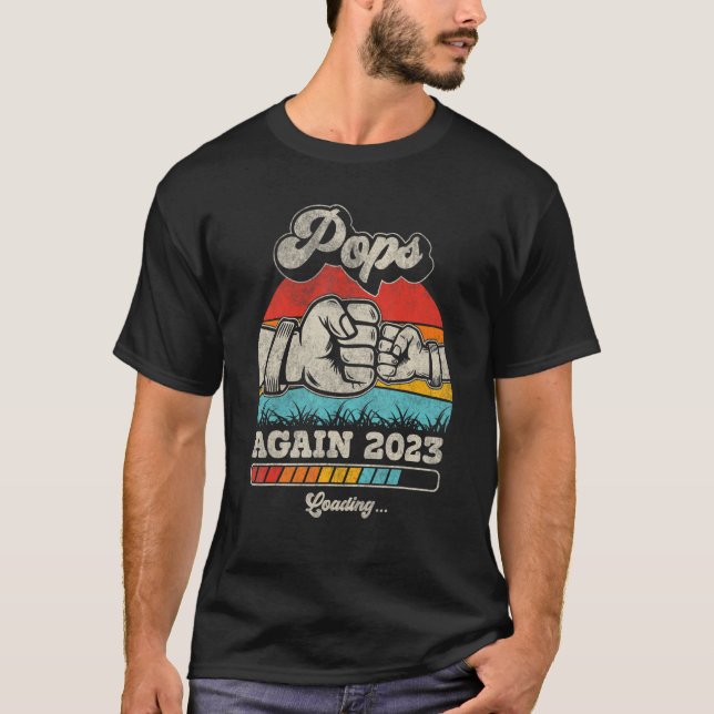 Retro Pops på nytt Est 2023 Loading future New Vin T Shirt (Framsida)