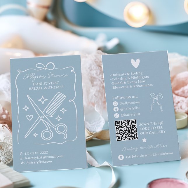 Retro Powder Blue Doodles Hair Stylist QR Code Visitkort (Retro Powder Blue Doodles Hair Stylist QR Code Business Card)