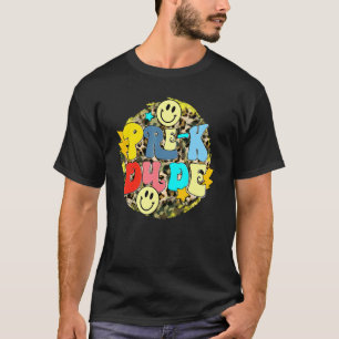 Retro Pre K Lycklig Ansikte Back to school Lärare T Shirt