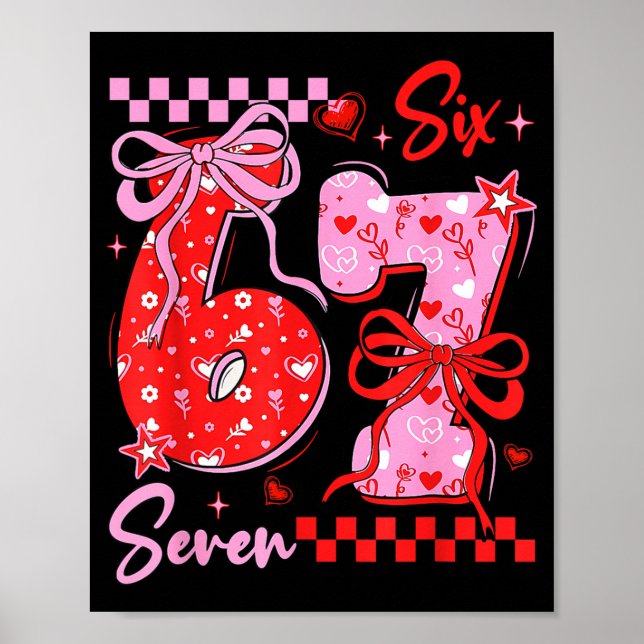 Retro Preppy Coquette Bow 6 7 Sex Sju Kärlek Alla  Poster (Framsidan)