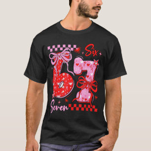 Retro Preppy Coquette Bow 6 7 Sex Sju Kärlek Alla T Shirt