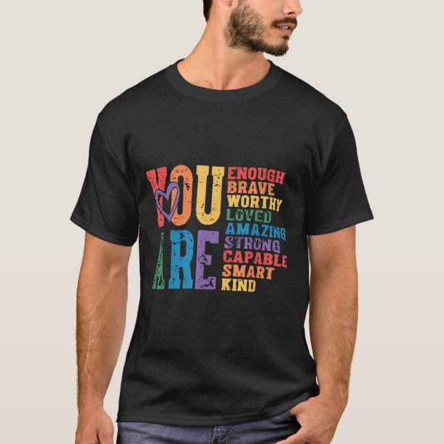 Retro Pride Psykisk Hälsa Du Är Nog Modig Värd T Shirt (Framsida)