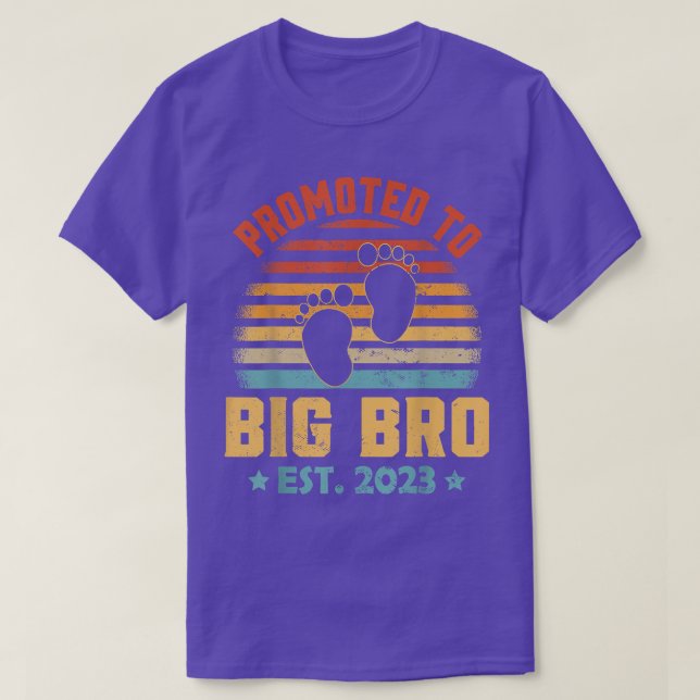 Retro Promoted To Big Bro Est T Shirt (Design framsida)