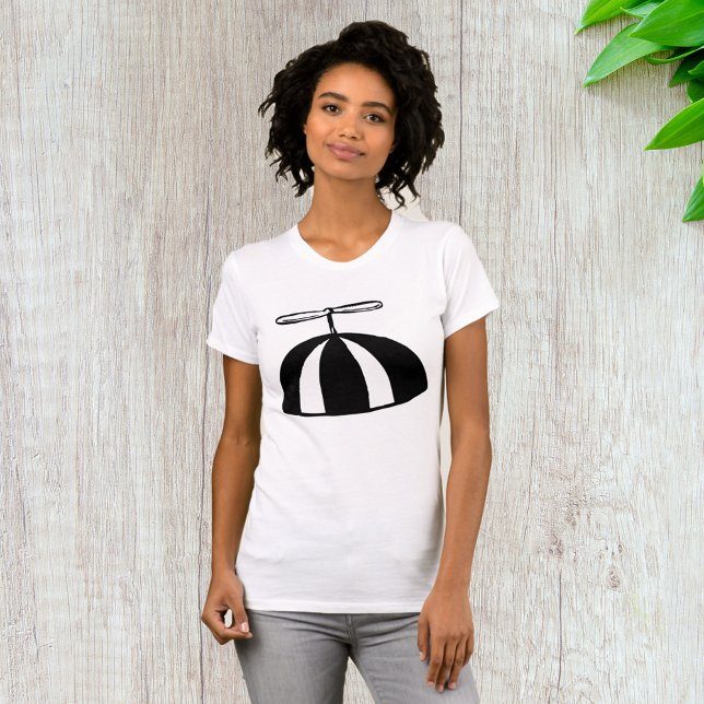 Retro Propeller Beanie Whimsical Black and White T Shirt (Skapare uppladdad)