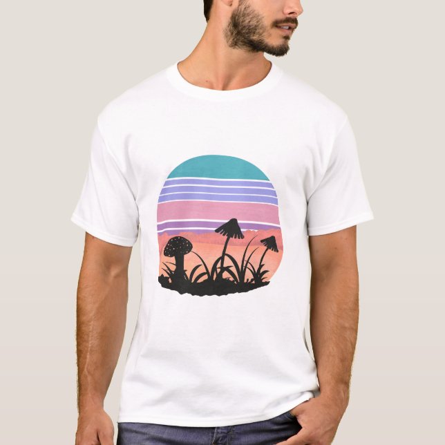 Retro Psuchedelic Mushroom Forager Magic Mycology T Shirt (Framsida)