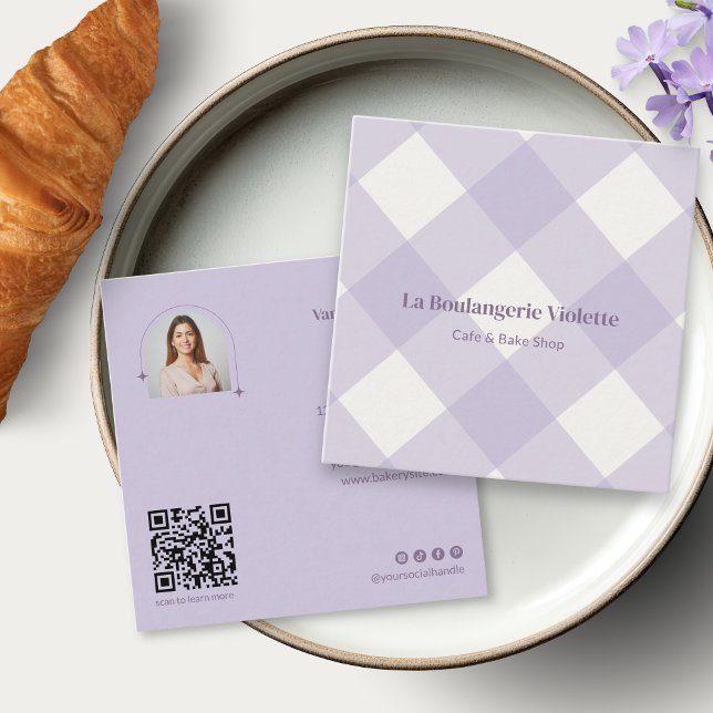 Retro Purple Bakery Gingham QR Code Photo Fyrkantigt Visitkort (Skapare uppladdad)