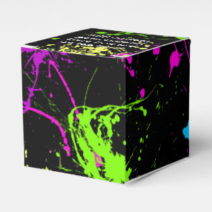 Retro Rainbow av Neon Paint Splatters på svart Presentaskar