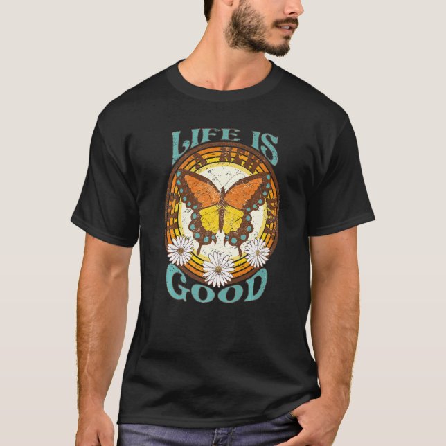 Retro Rainbow Butterfly It's Good Life Hippie Insp T Shirt (Framsida)