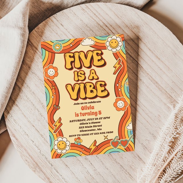 Retro Rainbow Fem är en Vibe Groovy 5:e födelsedag Inbjudningar (Skapare uppladdad)