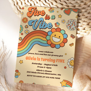 Retro Rainbow Fem är en Vibe Groovy 5:e födelsedag Inbjudningar