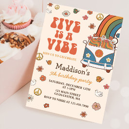 Retro Rainbow Fem är en Vibe Groovy 5:e födelsedag Inbjudningar