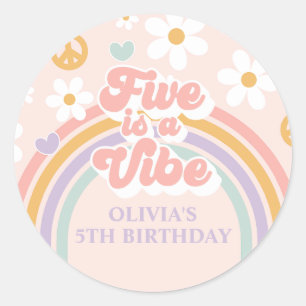 Retro Rainbow Five är en stämning 5-årsdag Runt Klistermärke