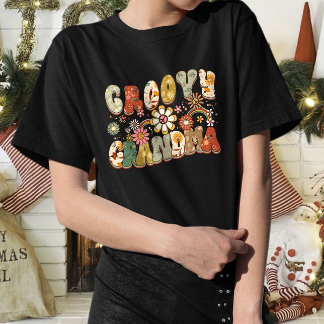 Retro Rainbow Groovy Grandma, Trendig Grandma T Shirt (Skapare uppladdad)