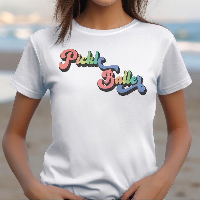 Retro Rainbow Pickleballer Funny pickleball T Shirt (Skapare uppladdad)