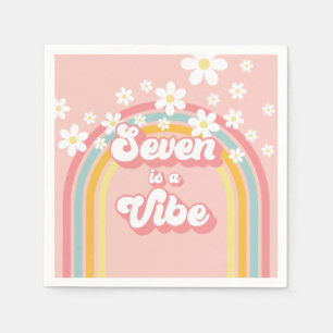 Retro Rainbow Seven är en Vibe Groovy 7:e Birthday Pappersservett