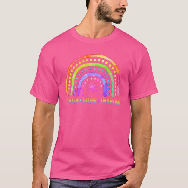 Retro Rainbow Teach Kärlek Inspire Back to school  T Shirt (Framsida)