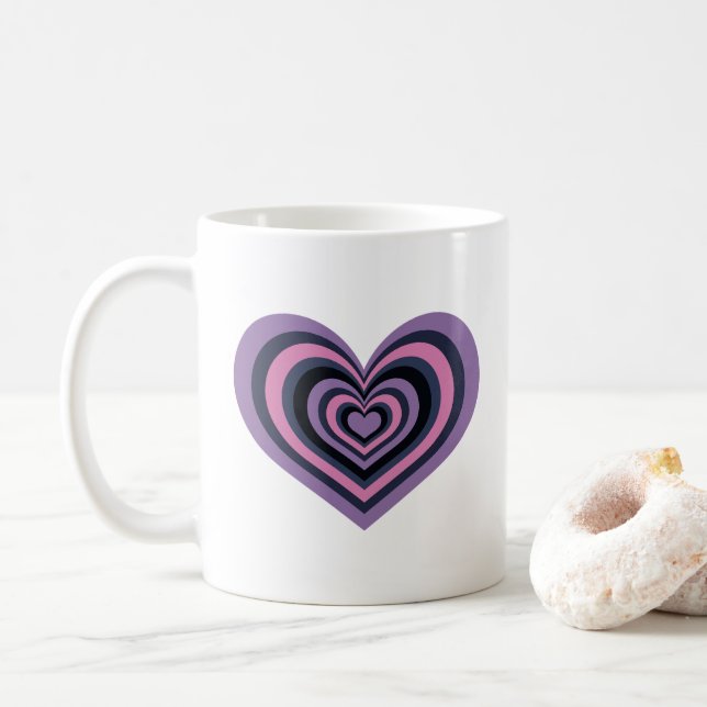 Retro Randig Hjärtmugg - Lila på Vit Kaffemugg (Med munk)