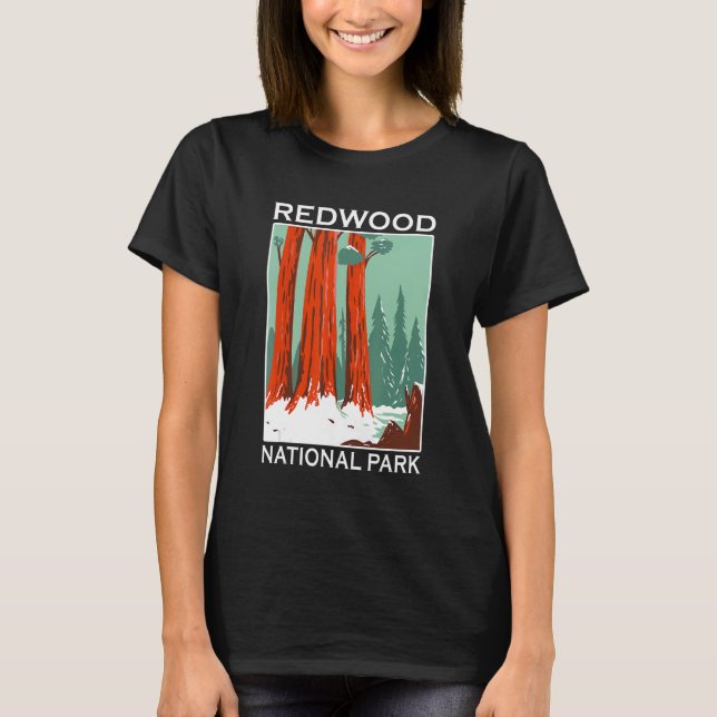 Retro Redwood National Park Outdoor Camping Souven T Shirt (Framsida)