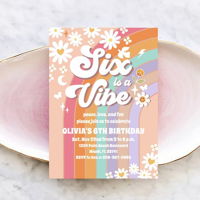 Retro regnbåge Daisy födelsedagsinbjudan Inbjudningar (Skapare uppladdad)