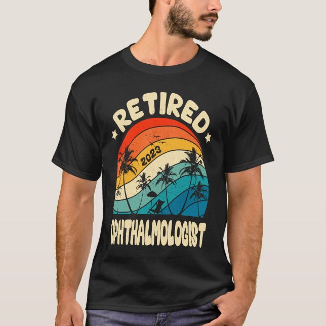 Retro Retired Ophthalmologist Vintage Retirement W T Shirt (Framsida)