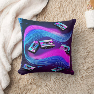Retro Rewind: Neon Cassette Vibes Kudde