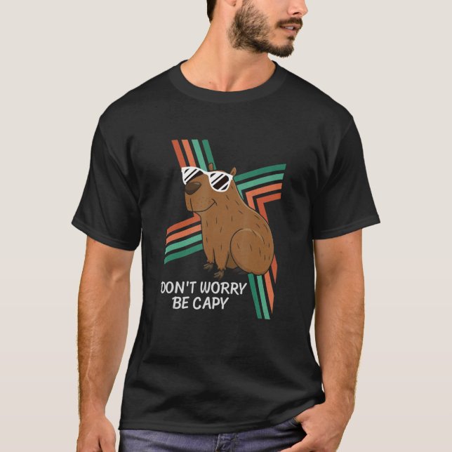Retro Rodent Capybara är inte orolig för att bli k T Shirt (Framsida)