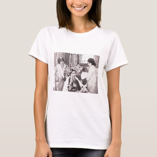 Retro Roligt Hair Salon T Shirt (Framsida)