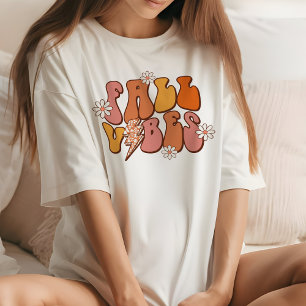 Retro Rosa och Orange Fall Vibes med Blommigt T Shirt