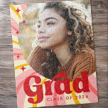 Retro rosa sunburst studenten-fotot student pussel<br><div class="desc">Studenten såg ett pussel med ditt foto och texten "grad" och ditt år på en rosa- och gult-solnedbrytande bakgrund med röda,  reflexer.</div>