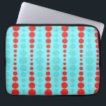 Retro rött och turkos pricker laptop sleeve<br><div class="desc">Vem som sade, "pricka, pricka inte ett lott, " såga aldrig detta Retro rött, och turkos pricker laptop sleeve. Den presenterar en aquabakgrund med ror av vibrerande rött, och turkos cirklar i graderat storleksanpassar. Detta vintage inspirerade mönster är likt ryssen som bygga bo dockor av polkaen, pricker världen! Det är...</div>