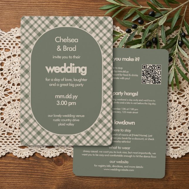 Retro Sagegrön Plaid Allt-i-ett Bröllop Inbjudningar (All in One QR Code Invitation from the Sage Green Retro Plaid Wedding Collection by Darling & May)