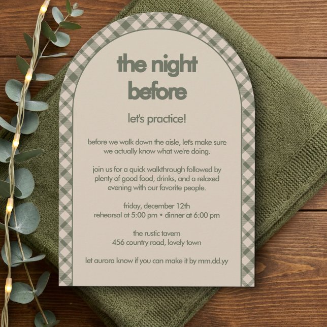 Retro Saggrön Plaid Repetitionsmiddagsinbjudan Inbjudningar (Rehearsal Dinner Invitation from the Sage Green Retro Plaid Wedding Collection by Darling & May)