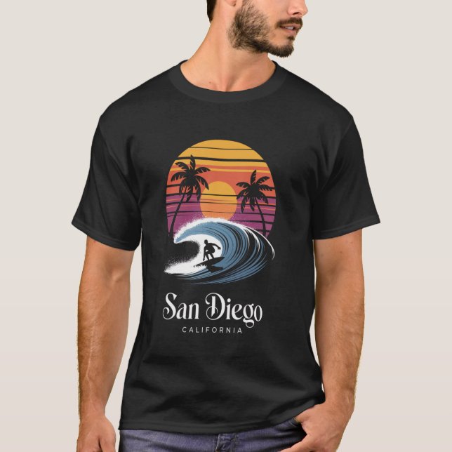 Retro San Diego California Beach Vibes Summer Brea T Shirt (Framsida)