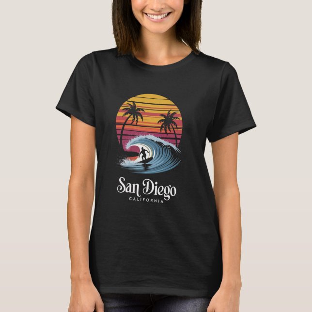 Retro San Diego California Beach Vibes Summer Brea T Shirt (Framsida)