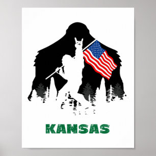 Retro Sasquatch Kansas Usa Flag Bigfoot Vandring C Poster