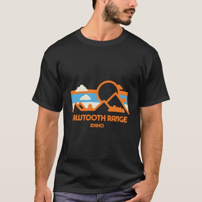Retro Sawtooth Range Idaho Mountain Range Sunset T Shirt (Framsida)