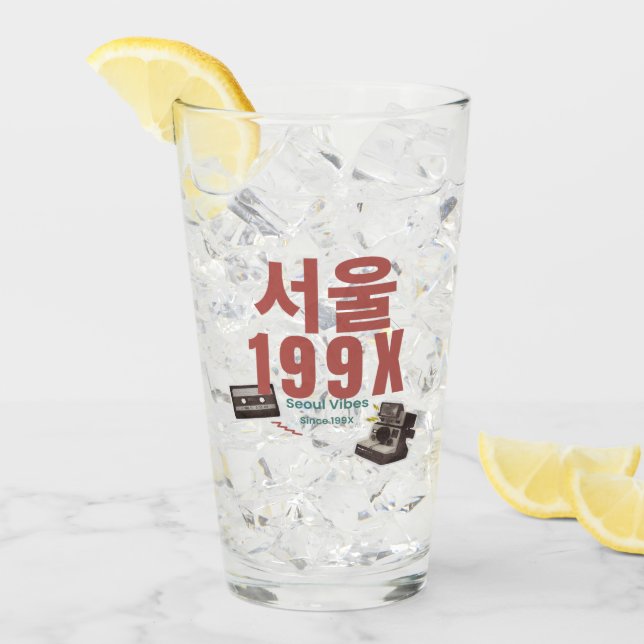 Retro Seoul 199X Glass Mug – Street Vibes Edition Glaskopp (Framsida Ice)