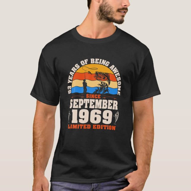 Retro September 1969, 53 år gammal fiskande Älskar T Shirt (Framsida)