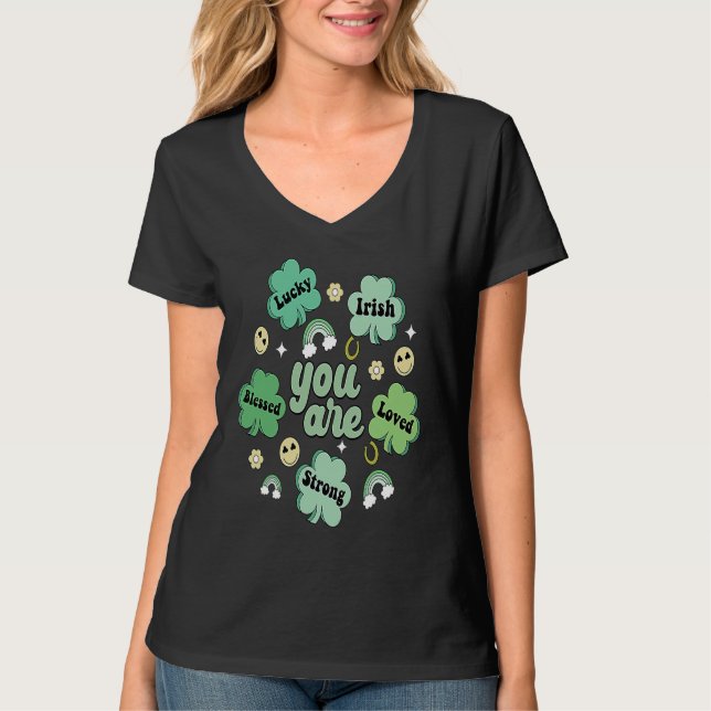 Retro Shamrock Teacher St Patricks Day You Are Iri T Shirt (Framsida)