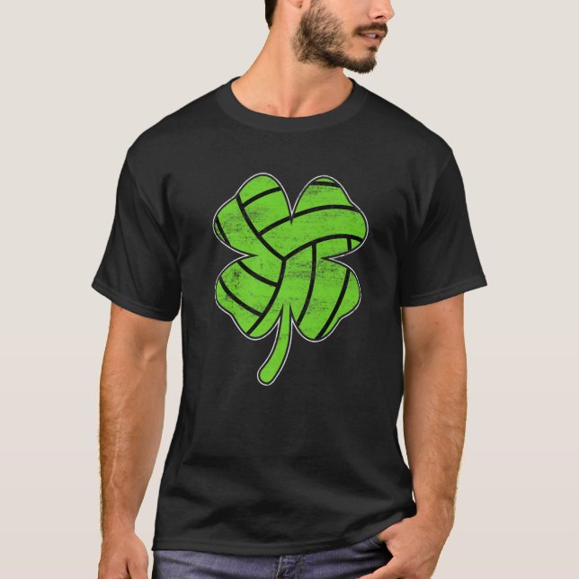 Retro Shamrock Volleyball Sport St. Patrick's Day T Shirt (Framsida)