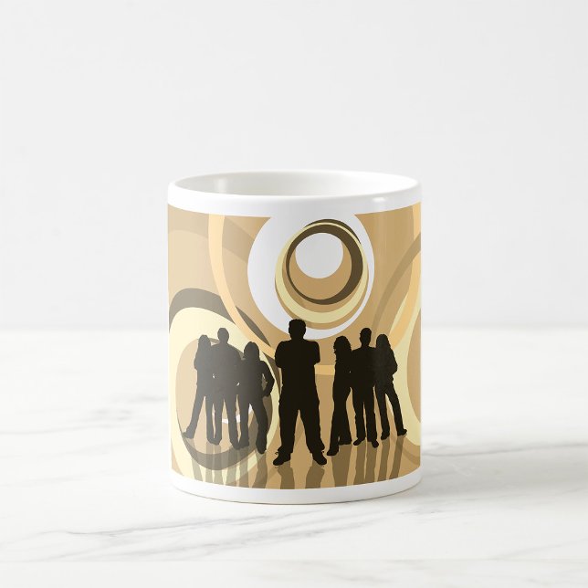 Retro Siluett Människor med Abstrakt Cirklar Kaffemugg (Skapare uppladdad)