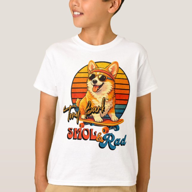 Retro Skate Corgi – Tony Bark™ – Smol & Rad  T Shirt (Framsida)