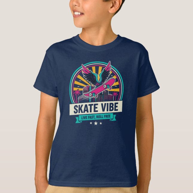 Retro Skate Vibe Skateboard Winged Freestyle Kids' T Shirt (Framsida)