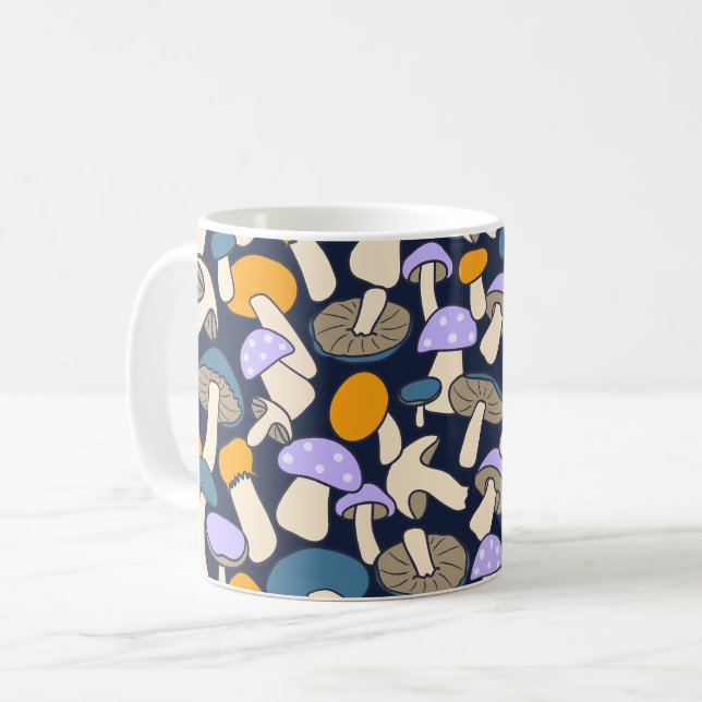 Retro skogssökning av svamp Midnattsskog Kaffemugg (Framsida vänster)