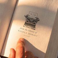 Retro skrivmaskin initialer Från Bokbiblioteket