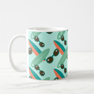 Retro-solglasögon och surfbrädor kaffemugg
