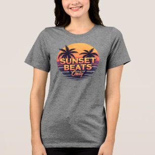 Retro Solnedgång Beats Endast Palmträd Vintage T Shirt
