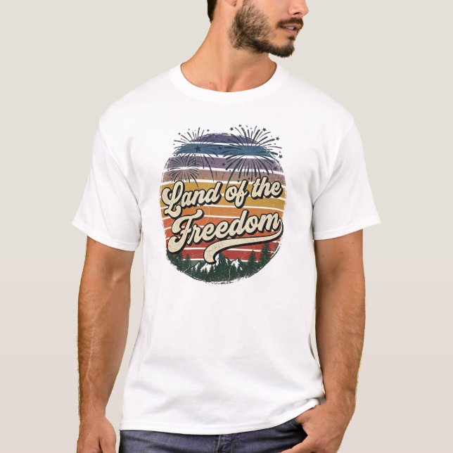 Retro solnedgång fyrverkerier land frihet t-shirt (Framsida)
