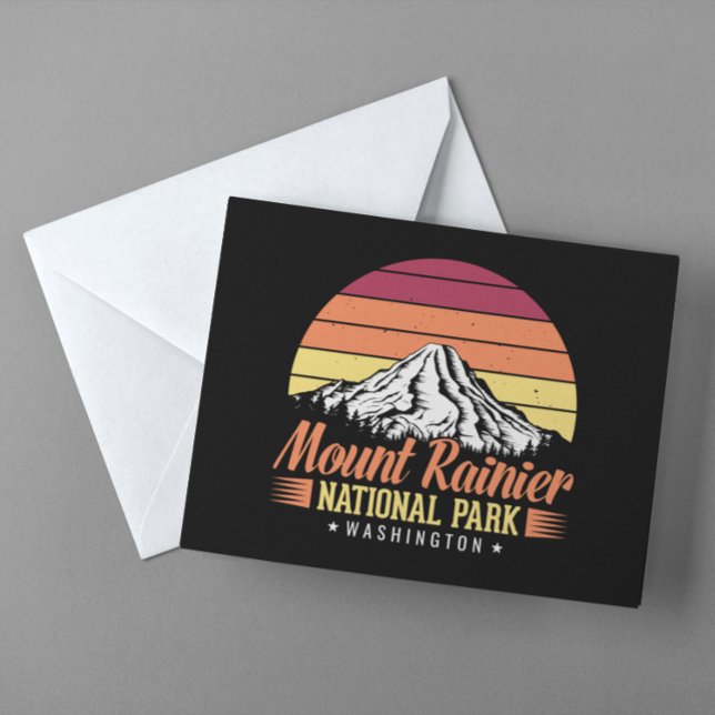 Retro solnedgång Mount Rainier Washington Illustra Vykort (Retro Sunset Mount Rainier Washington Illustration Postcard)